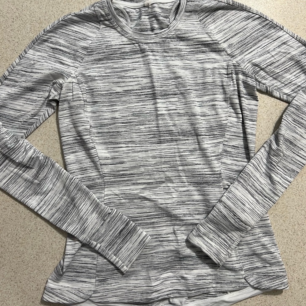 Lululemon long sleeve top
